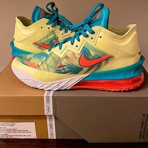 Lebron 18 low